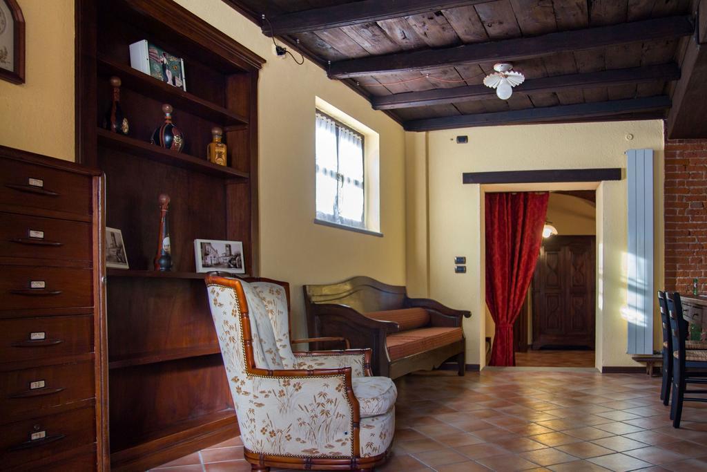 Bed and Breakfast Casa Del Grande Vecchio Airasca Exterior foto