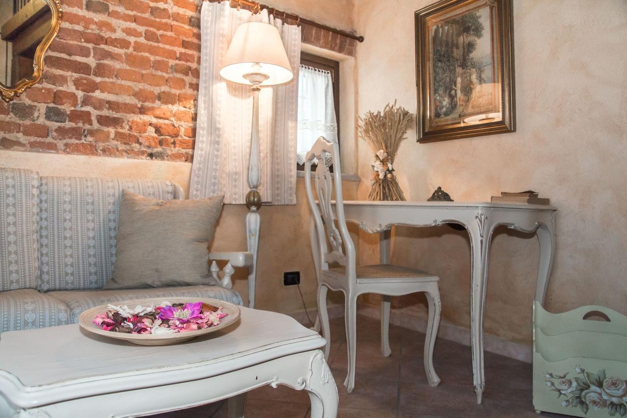 Bed and Breakfast Casa Del Grande Vecchio Airasca Exterior foto