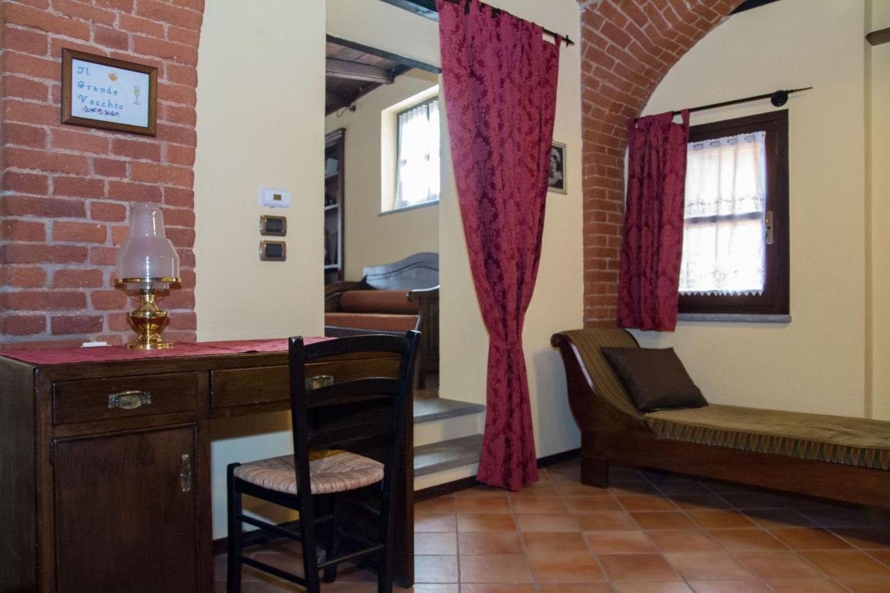 Bed and Breakfast Casa Del Grande Vecchio Airasca Exterior foto